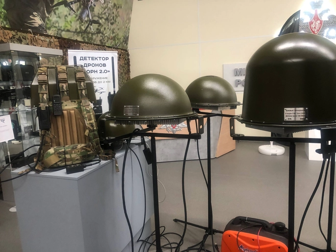 «Боевые технологии» демонстрируют передовые РЭБ-решения на выставке в Санкт-Петербурге photo 2025 11 21 12 46 28 68fed9e43b2c2f2496c85c1d0f803571 e6f25195f9c265e040c4bce68d81ebc4 - «Боевые технологии» демонстрируют передовые РЭБ-решения на выставке в Санкт-Петербурге