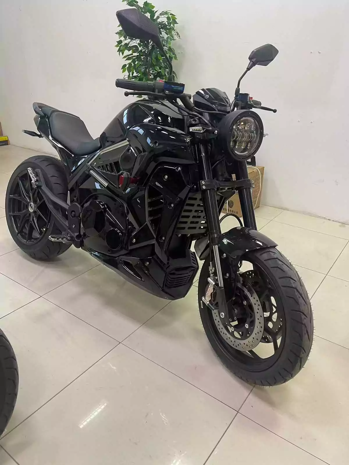 Изображение WhatsApp 2024 05 13 в 14.57.44 b0111a4a 416x555 - Армейский электромотоцикл Ducati Diavel 8000W (Old School)