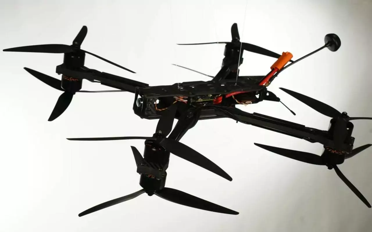 FPV‑дрон «Гермес 10» (8 моторов) Нагрузка 6–8 кг, дальность >15 км, 3115 900 KV, F405 60A, Caddx Ratel 2 photo 3 2025 04 11 15 39 23 416x259 - FPV‑дрон «Гермес 10» (8 моторов) Нагрузка 6–8 кг, дальность >15 км, 3115 900 KV, F405 60A, Caddx Ratel 2